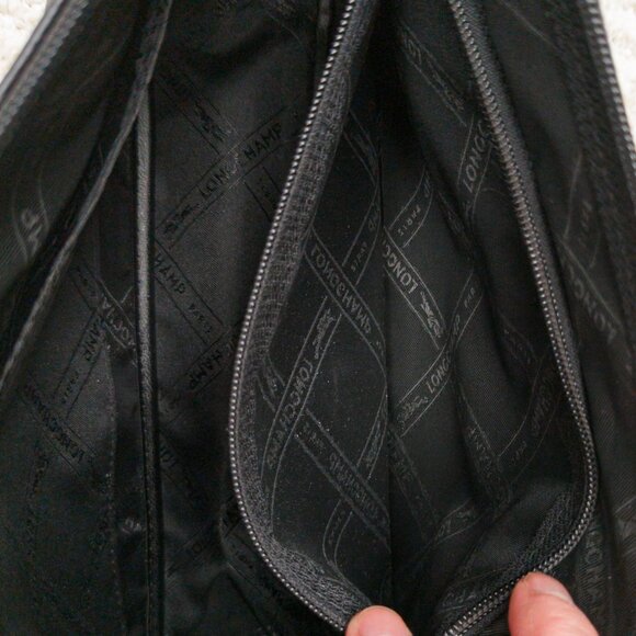 Vintage Longchamp Black Pebbled Leather Crossbody with Gold Hardware - Picture 9 of 12